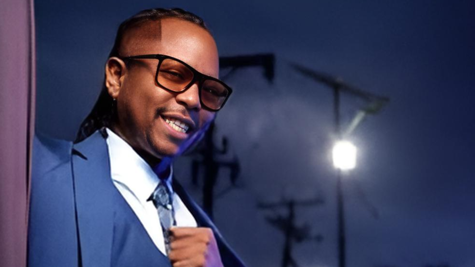 Vee Mapeezy from his facebook page-closeup